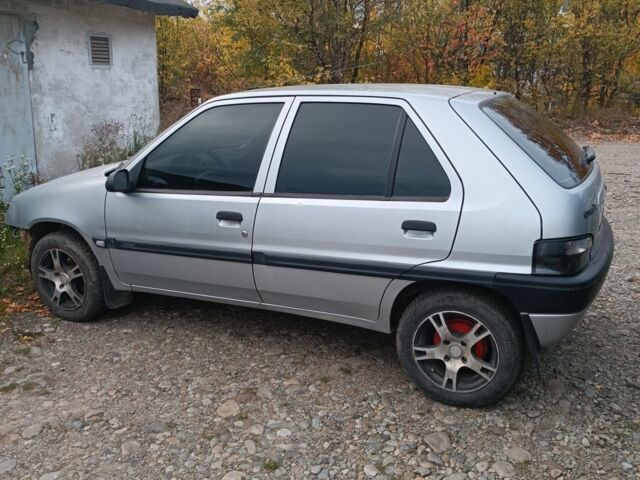 Серый Ситроен Саксо, объемом двигателя 1.1 л и пробегом 100 тыс. км за 1303 $, фото 1 на Automoto.ua