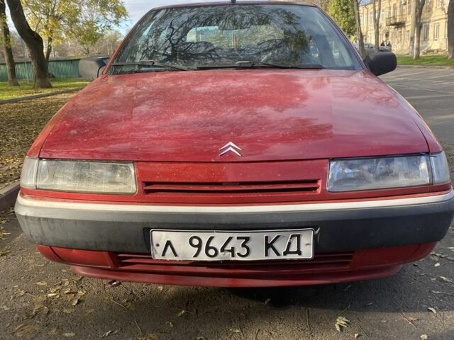Красный Ситроен Ксантия, объемом двигателя 1.8 л и пробегом 225 тыс. км за 2000 $, фото 1 на Automoto.ua