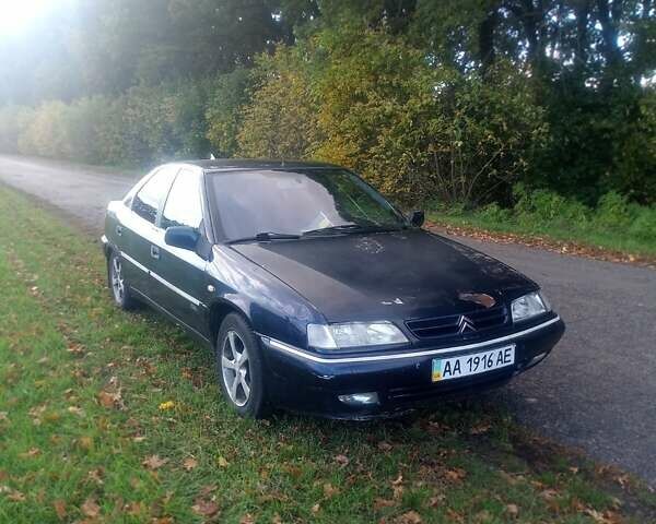 Синий Ситроен Ксантия, объемом двигателя 1.9 л и пробегом 345 тыс. км за 1200 $, фото 1 на Automoto.ua