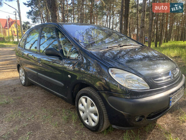 Чорний Сітроен Ксара Пікассо, об'ємом двигуна 2 л та пробігом 300 тис. км за 3300 $, фото 1 на Automoto.ua