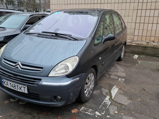 Черный Ситроен Ксара Пикассо, объемом двигателя 1.6 л и пробегом 259 тыс. км за 1600 $, фото 1 на Automoto.ua