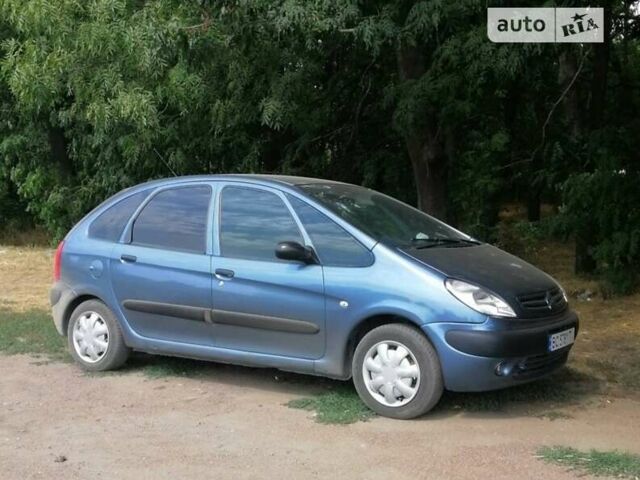 Сірий Сітроен Ксара Пікассо, об'ємом двигуна 1.6 л та пробігом 340 тис. км за 3500 $, фото 1 на Automoto.ua