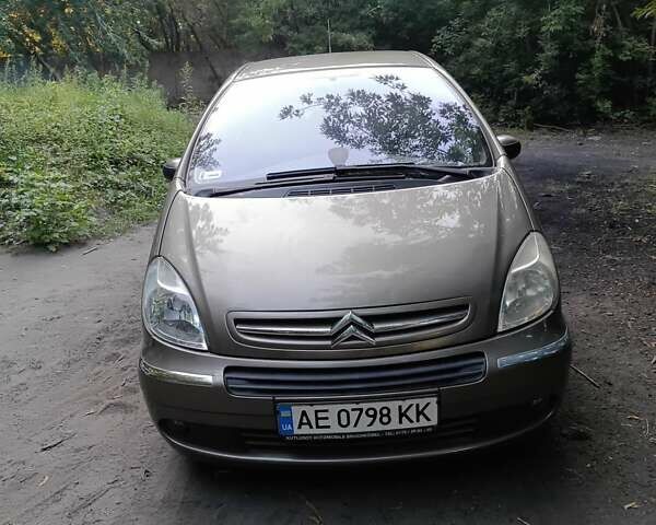 Сірий Сітроен Ксара Пікассо, об'ємом двигуна 1.6 л та пробігом 290 тис. км за 4300 $, фото 1 на Automoto.ua