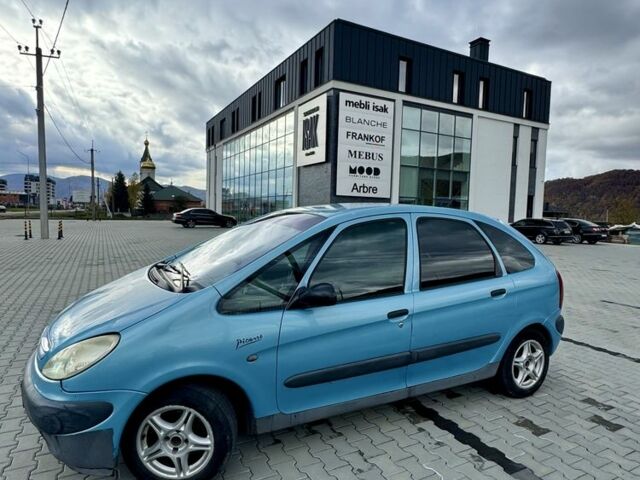 Ситроен Ксара Пикассо 2000 в Хусте на Automoto.ua Синий Ситроен Ксара Пикассо, объемом двигателя 1.6 л и пробегом 300 тыс. км за 2500 $, фото 1 на Automoto.ua