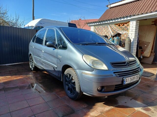 Серый Ситроен Ксара, объемом двигателя 1.6 л и пробегом 370 тыс. км за 2800 $, фото 1 на Automoto.ua