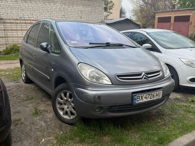 Серый Ситроен Ксара, объемом двигателя 1.7 л и пробегом 309 тыс. км за 2100 $, фото 1 на Automoto.ua