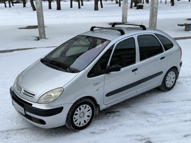 Серый Ситроен Ксара, объемом двигателя 1.6 л и пробегом 241 тыс. км за 3950 $, фото 1 на Automoto.ua