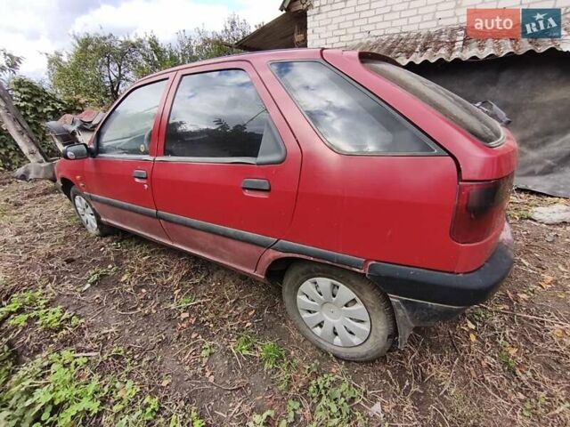 Ситроен ЗХ 1993 в Онуфриевке на Automoto.ua Красный Ситроен ЗХ, объемом двигателя 1.9 л и пробегом 300 тыс. км за 1674 $, фото 1 на Automoto.ua