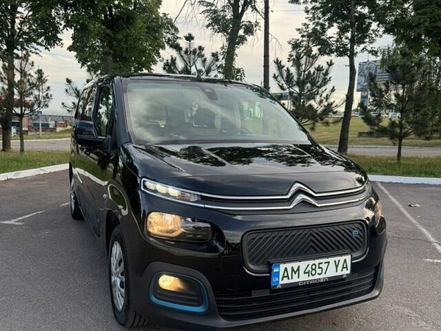 Чорний Сітроен e-Berlingo, об'ємом двигуна 0 л та пробігом 34 тис. км за 22800 $, фото 1 на Automoto.ua