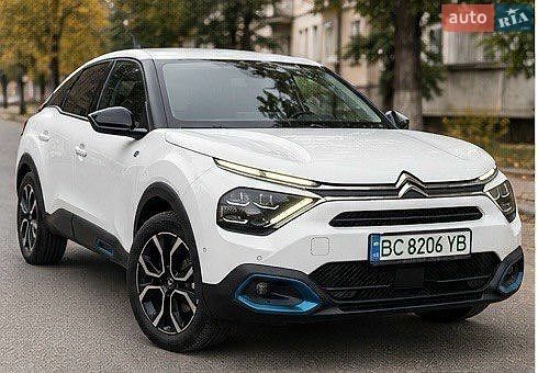 Белый Ситроен e-C4, объемом двигателя 0 л и пробегом 73 тыс. км за 16900 $, фото 1 на Automoto.ua
