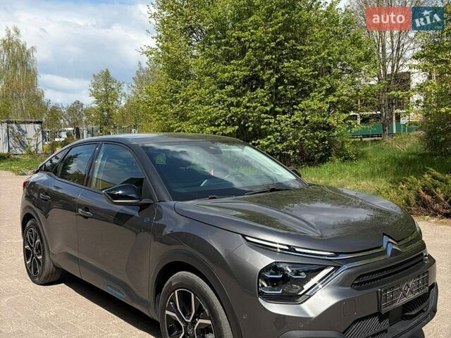 Серый Ситроен e-C4, объемом двигателя 0 л и пробегом 53 тыс. км за 16300 $, фото 1 на Automoto.ua