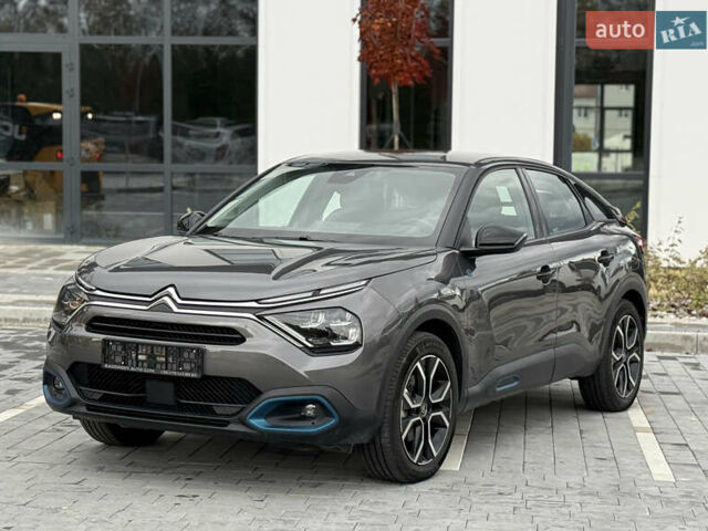Серый Ситроен e-C4, объемом двигателя 0 л и пробегом 56 тыс. км за 16500 $, фото 1 на Automoto.ua