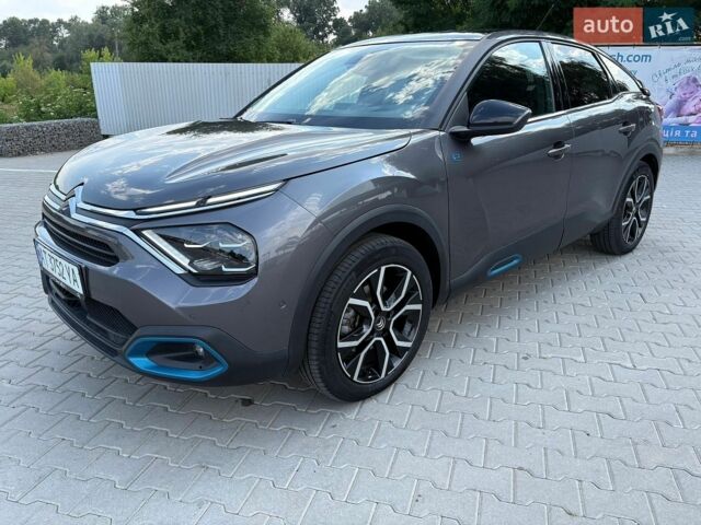 Серый Ситроен e-C4, объемом двигателя 0 л и пробегом 8 тыс. км за 18500 $, фото 1 на Automoto.ua