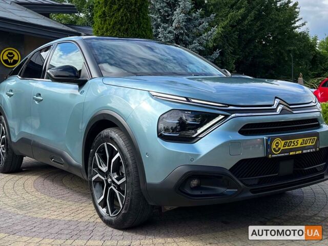 Синий Ситроен e-C4, объемом двигателя 50 л и пробегом 75 тыс. км за 20700 $, фото 1 на Automoto.ua