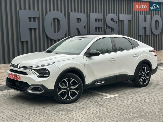 Белый Ситроен E-C4 X, объемом двигателя 0 л и пробегом 19 тыс. км за 22200 $, фото 1 на Automoto.ua