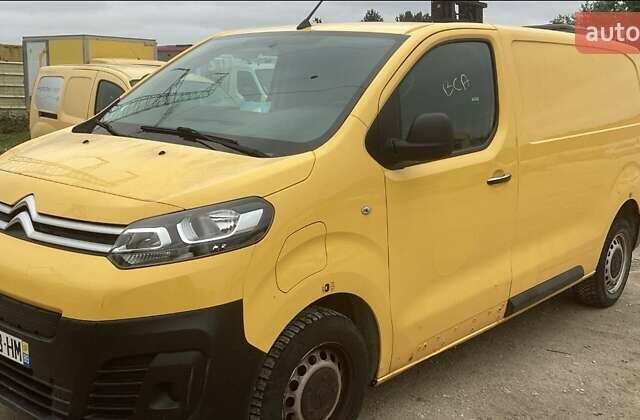 Желтый Ситроен e-Jumpy, объемом двигателя 0 л и пробегом 35 тыс. км за 14800 $, фото 1 на Automoto.ua