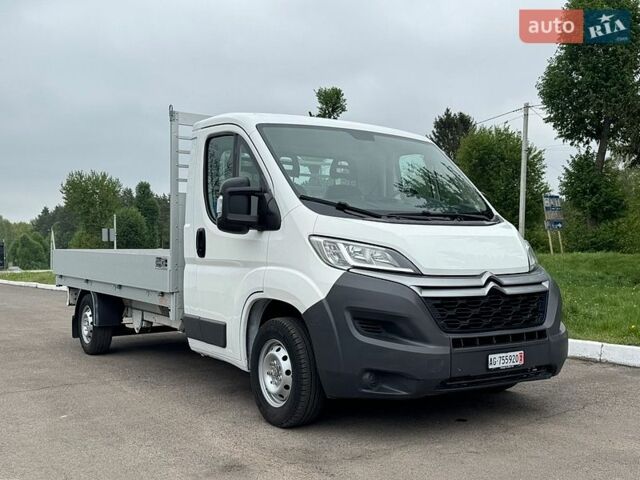Белый Ситроен Jumper, объемом двигателя 2.2 л и пробегом 262 тыс. км за 12900 $, фото 1 на Automoto.ua