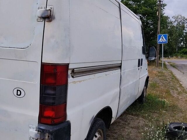 Білий Сітроен Jumper, об'ємом двигуна 2.45 л та пробігом 330 тис. км за 2850 $, фото 1 на Automoto.ua