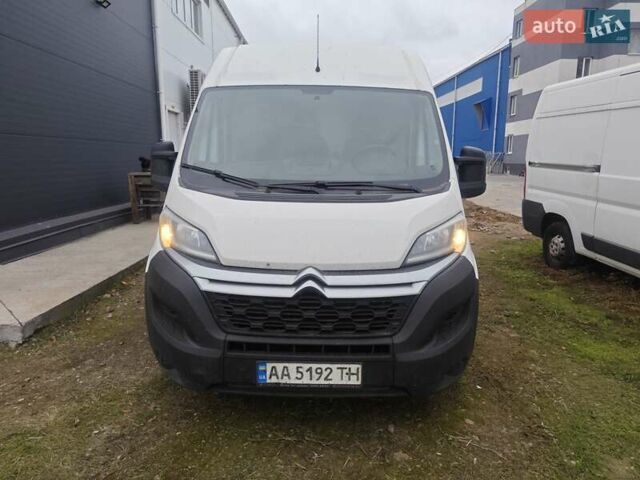 Белый Ситроен Jumper, объемом двигателя 2.2 л и пробегом 414 тыс. км за 9999 $, фото 1 на Automoto.ua