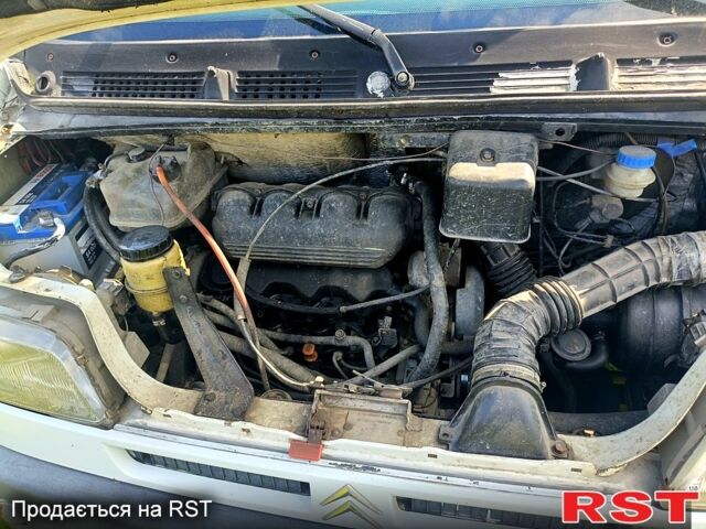 Белый Ситроен Jumper, объемом двигателя 2.4 л и пробегом 290 тыс. км за 2200 $, фото 1 на Automoto.ua