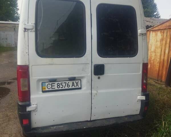 Белый Ситроен Jumper, объемом двигателя 2.18 л и пробегом 300 тыс. км за 5000 $, фото 1 на Automoto.ua