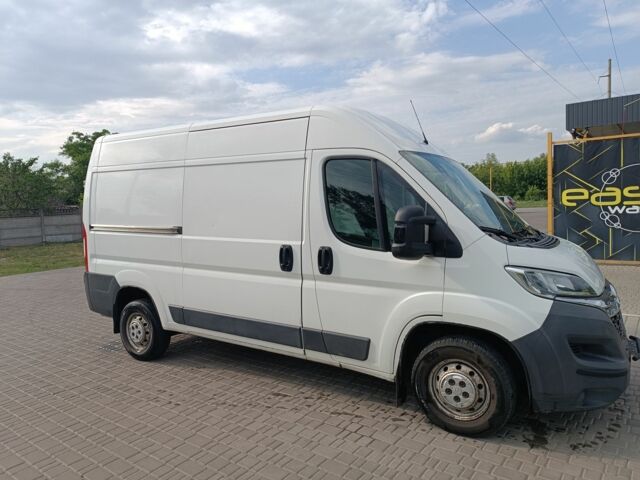 Белый Ситроен Jumper, объемом двигателя 2.2 л и пробегом 285 тыс. км за 12600 $, фото 1 на Automoto.ua