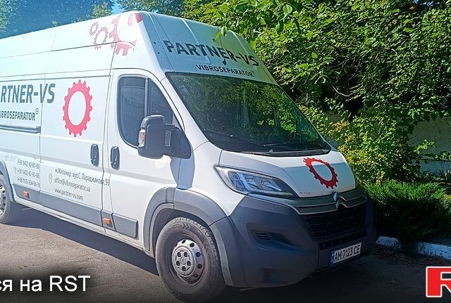 Белый Ситроен Jumper, объемом двигателя 2.2 л и пробегом 454 тыс. км за 11500 $, фото 1 на Automoto.ua