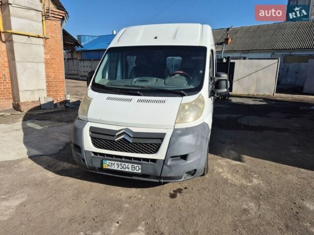 Белый Ситроен Jumper, объемом двигателя 2.2 л и пробегом 320 тыс. км за 4200 $, фото 1 на Automoto.ua