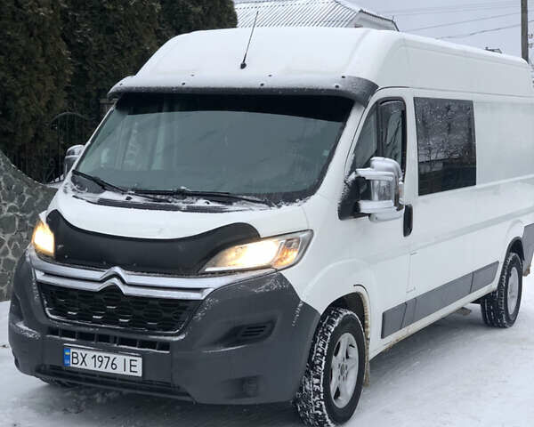Белый Ситроен Jumper, объемом двигателя 2.2 л и пробегом 247 тыс. км за 18000 $, фото 1 на Automoto.ua