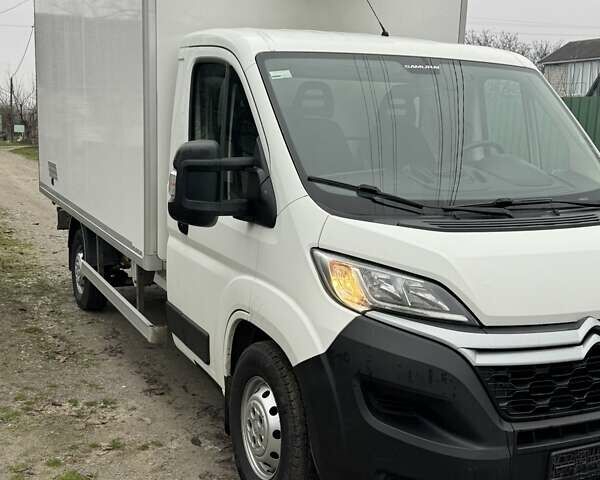 Белый Ситроен Jumper, объемом двигателя 2.2 л и пробегом 191 тыс. км за 15499 $, фото 1 на Automoto.ua