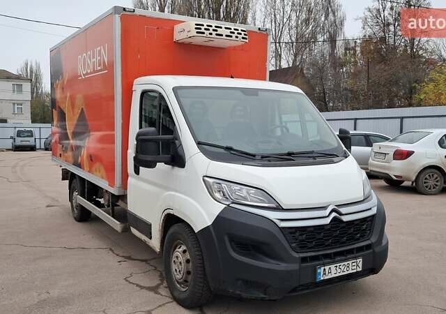Белый Ситроен Jumper, объемом двигателя 2.2 л и пробегом 405 тыс. км за 650000 $, фото 1 на Automoto.ua