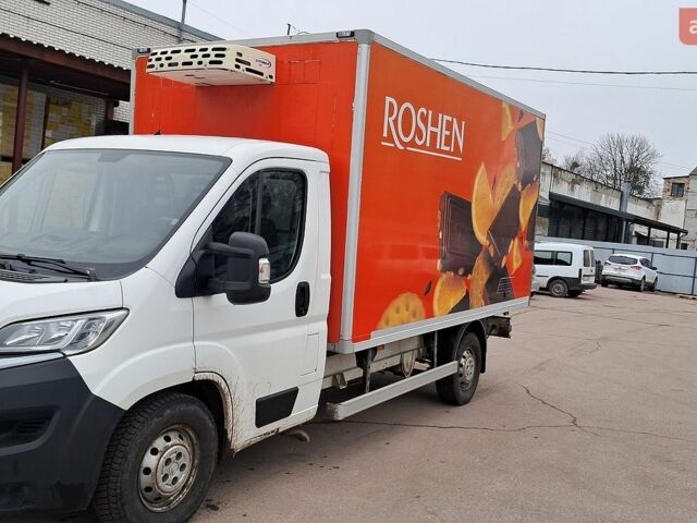 Белый Ситроен Jumper, объемом двигателя 2.2 л и пробегом 415 тыс. км за 10258 $, фото 1 на Automoto.ua