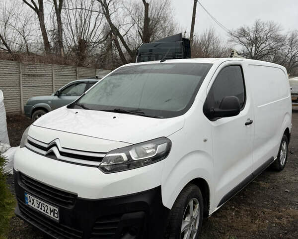 Белый Ситроен Jumpy, объемом двигателя 2 л и пробегом 372 тыс. км за 10000 $, фото 1 на Automoto.ua