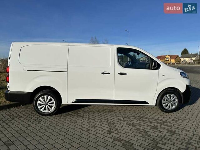 Белый Ситроен Jumpy, объемом двигателя 2 л и пробегом 38 тыс. км за 20999 $, фото 1 на Automoto.ua