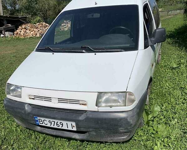 Белый Ситроен Jumpy, объемом двигателя 1.87 л и пробегом 470 тыс. км за 3200 $, фото 1 на Automoto.ua