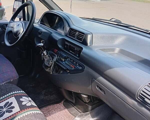 Белый Ситроен Jumpy, объемом двигателя 1.9 л и пробегом 400 тыс. км за 3198 $, фото 1 на Automoto.ua