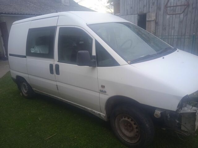 Белый Ситроен Jumpy, объемом двигателя 0 л и пробегом 300 тыс. км за 1200 $, фото 1 на Automoto.ua