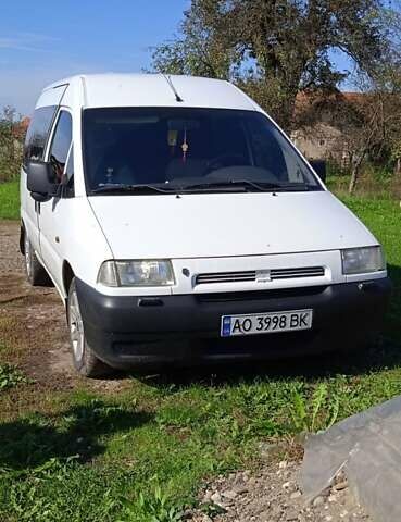 Белый Ситроен Jumpy, объемом двигателя 1.91 л и пробегом 200 тыс. км за 3900 $, фото 1 на Automoto.ua