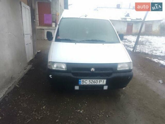 Белый Ситроен Jumpy, объемом двигателя 1.87 л и пробегом 385 тыс. км за 2200 $, фото 1 на Automoto.ua