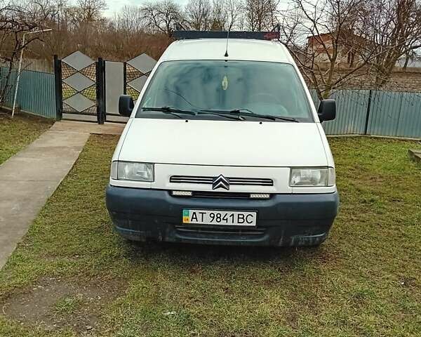 Белый Ситроен Jumpy, объемом двигателя 1.9 л и пробегом 240 тыс. км за 3199 $, фото 1 на Automoto.ua