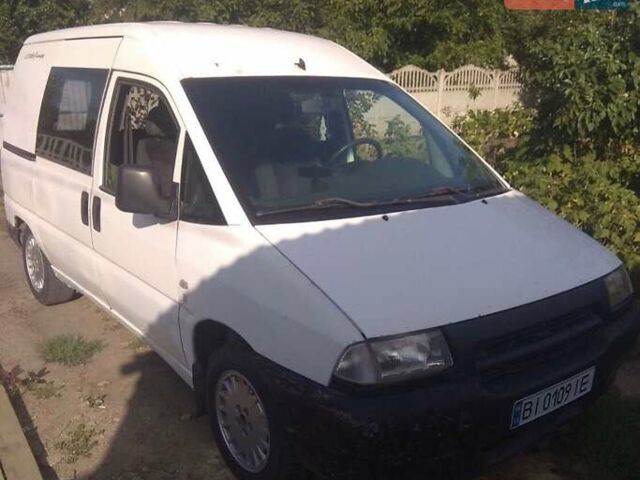 Белый Ситроен Jumpy, объемом двигателя 1.9 л и пробегом 450 тыс. км за 2800 $, фото 1 на Automoto.ua