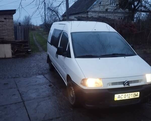 Белый Ситроен Jumpy, объемом двигателя 1.9 л и пробегом 145 тыс. км за 3700 $, фото 1 на Automoto.ua