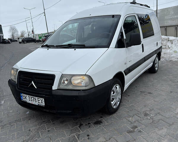 Белый Ситроен Jumpy, объемом двигателя 1.87 л и пробегом 310 тыс. км за 3999 $, фото 1 на Automoto.ua