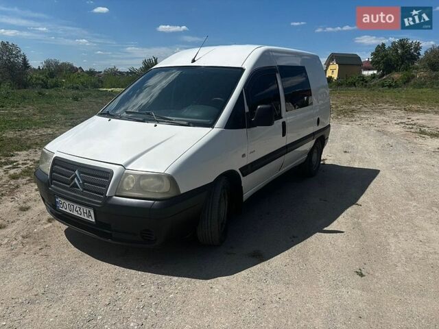 Белый Ситроен Jumpy, объемом двигателя 2 л и пробегом 250 тыс. км за 4200 $, фото 1 на Automoto.ua