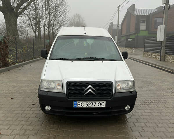 Белый Ситроен Jumpy, объемом двигателя 1.87 л и пробегом 270 тыс. км за 3650 $, фото 1 на Automoto.ua