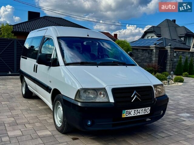 Білий Сітроен Jumpy, об'ємом двигуна 2 л та пробігом 300 тис. км за 4150 $, фото 1 на Automoto.ua