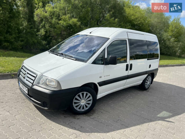 Белый Ситроен Jumpy, объемом двигателя 2 л и пробегом 382 тыс. км за 4290 $, фото 1 на Automoto.ua