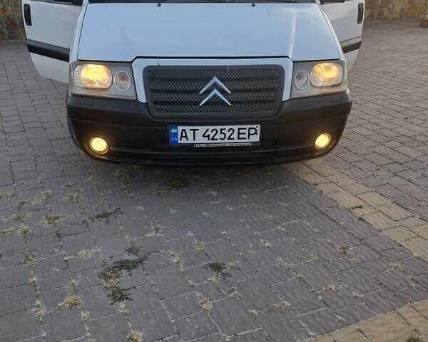 Білий Сітроен Jumpy, об'ємом двигуна 2 л та пробігом 330 тис. км за 4300 $, фото 1 на Automoto.ua