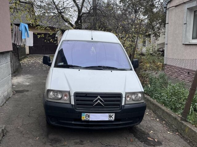 Белый Ситроен Jumpy, объемом двигателя 2 л и пробегом 289 тыс. км за 4300 $, фото 1 на Automoto.ua