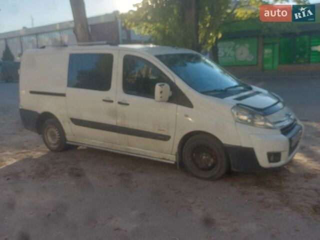Белый Ситроен Jumpy, объемом двигателя 2 л и пробегом 350 тыс. км за 6500 $, фото 1 на Automoto.ua